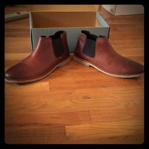 Kenneth Cole Reaction Chelsea Boots